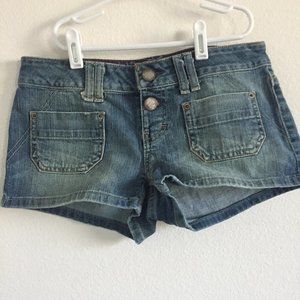 Cute short shorts